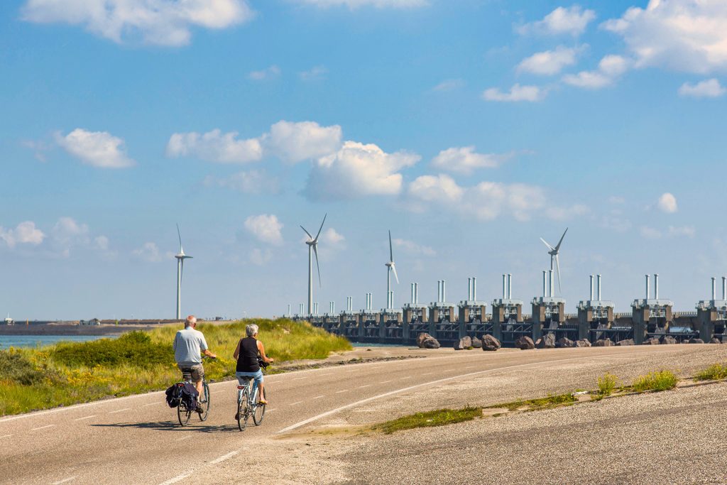 FIETSEN EN WANDELEN